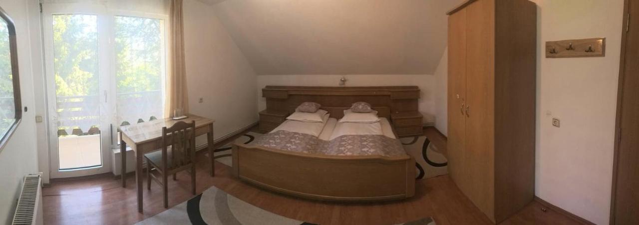 Soaptele Padurii & Casuta Din Padure Sucevita Bagian luar foto